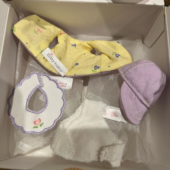 American Girl bitty baby bunch dress up set - Picture 4 of 9
